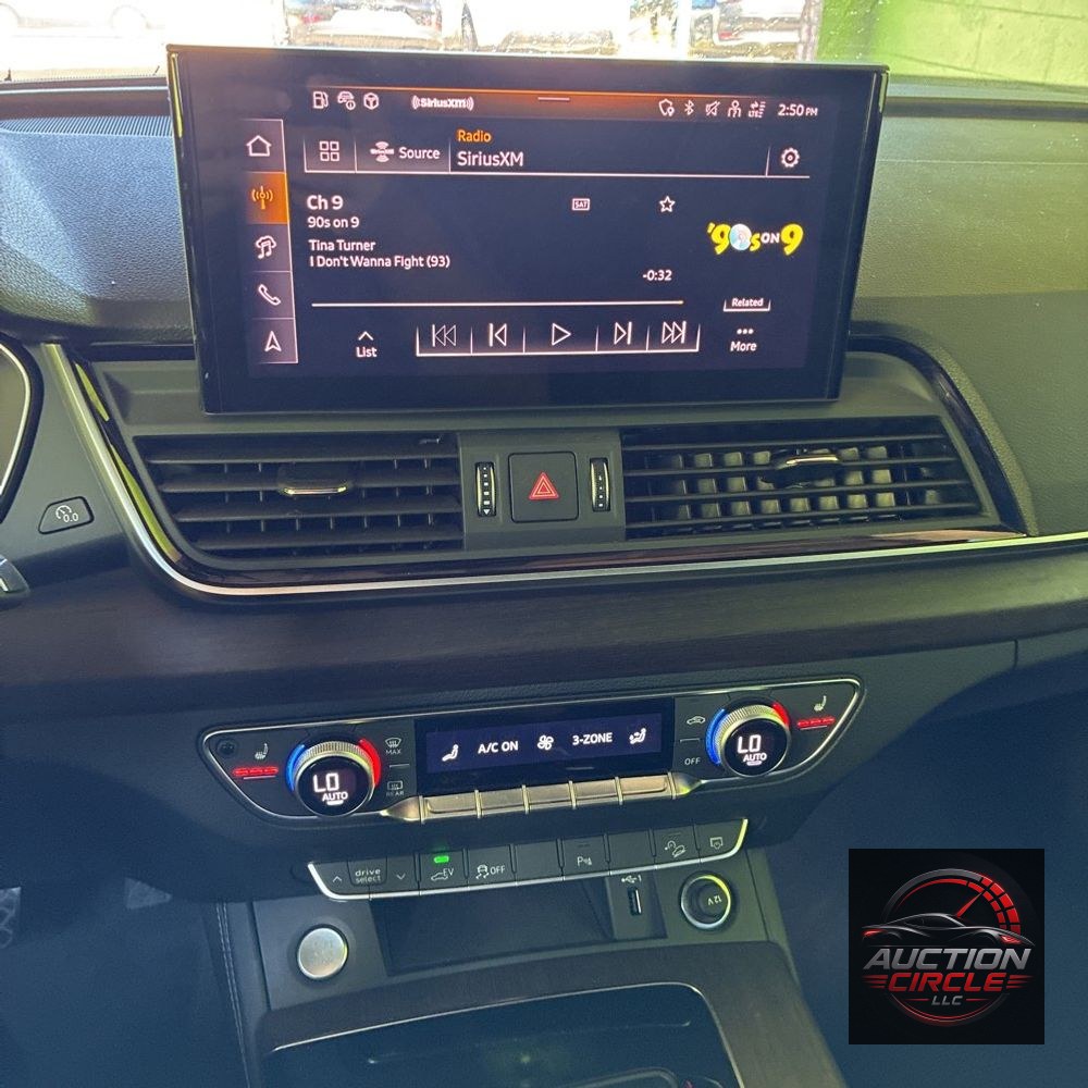 2025 Audi Q5 S-Line Prem+ 55 PHEV