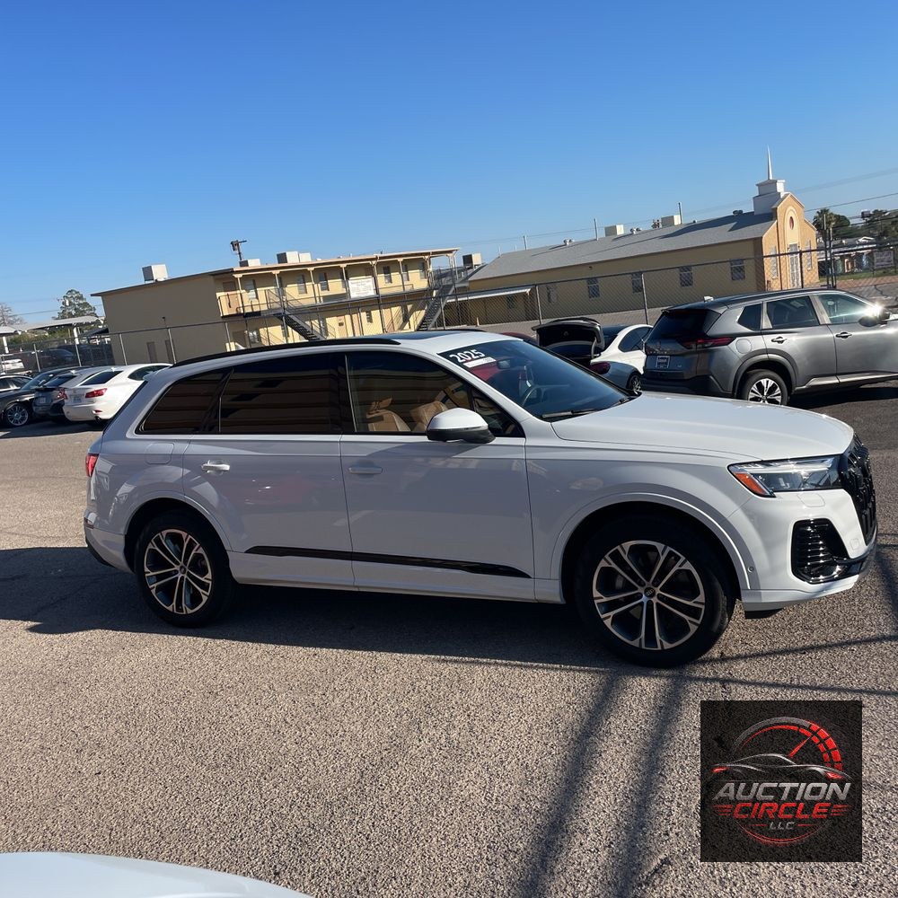 2025 Audi Q7 Premium Plus 45