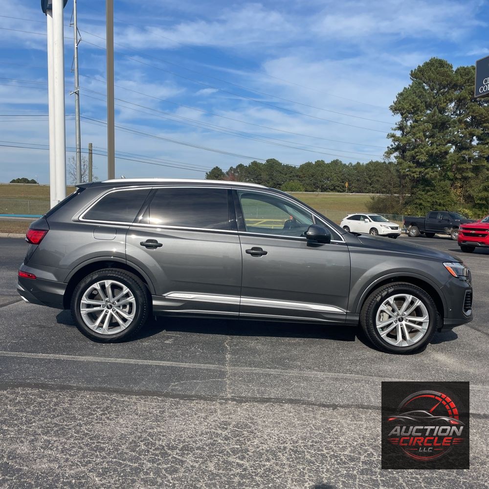 2025 Audi Q7 Premium Plus 55