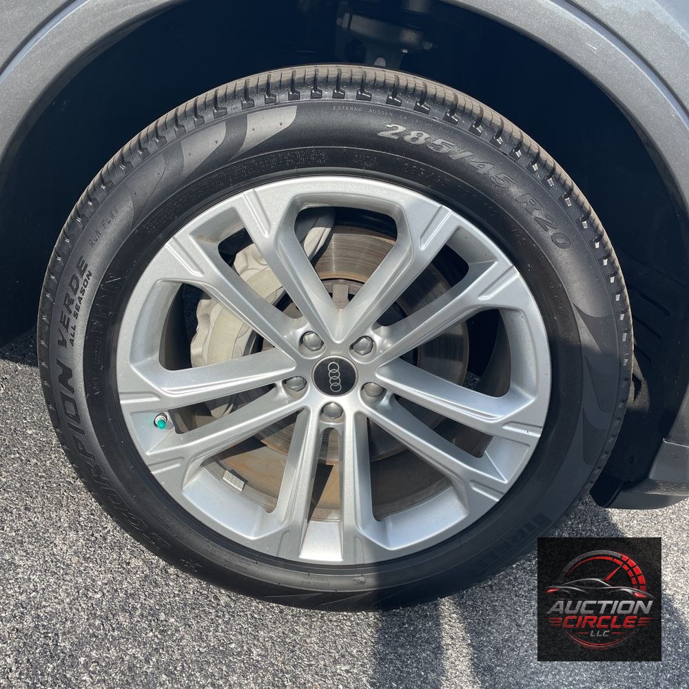 2025 Audi Q7 Premium Plus 55