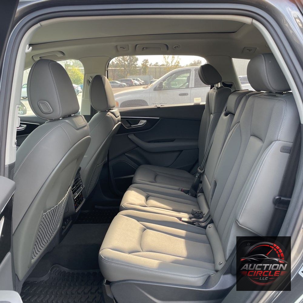 2025 Audi Q7 Premium Plus 55