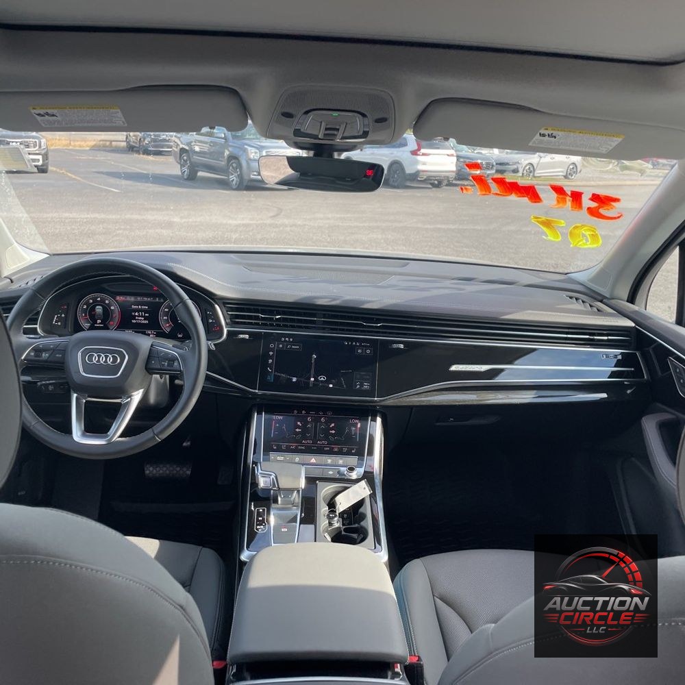 2025 Audi Q7 Premium Plus 55