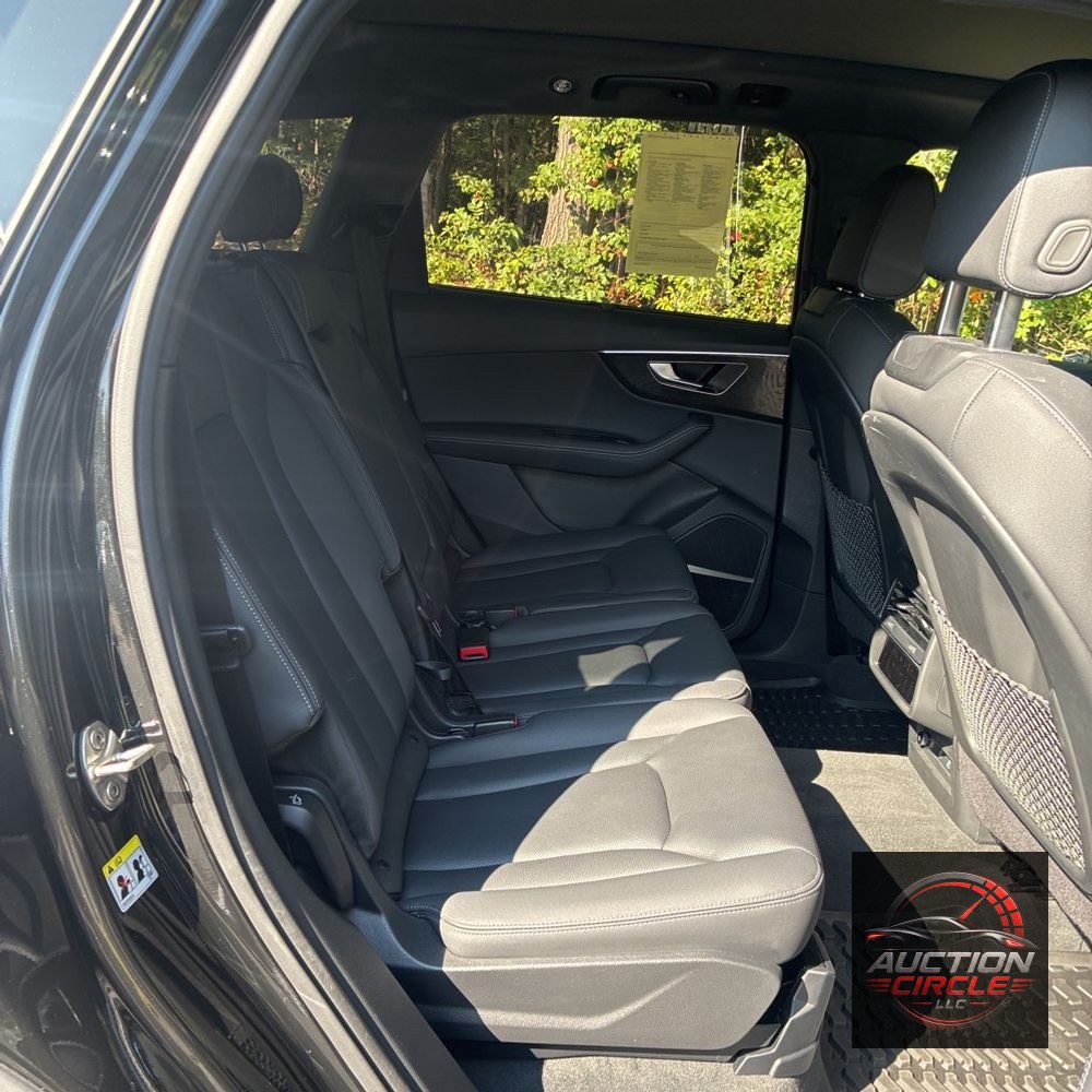 2025 Audi Q7 Premium Plus 55
