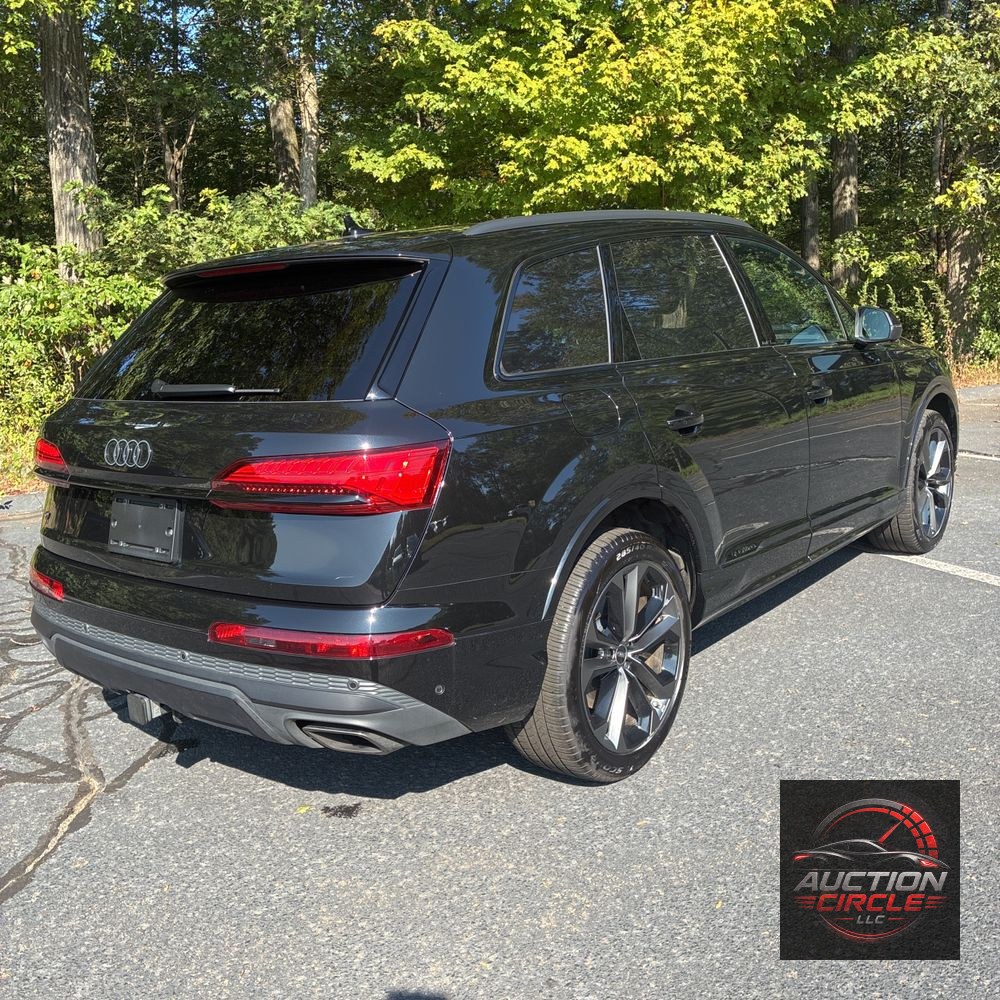 2025 Audi Q7 Premium Plus 55
