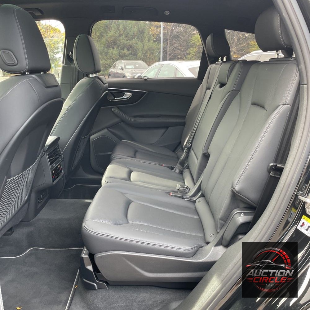 2025 Audi Q7 Premium Plus 55