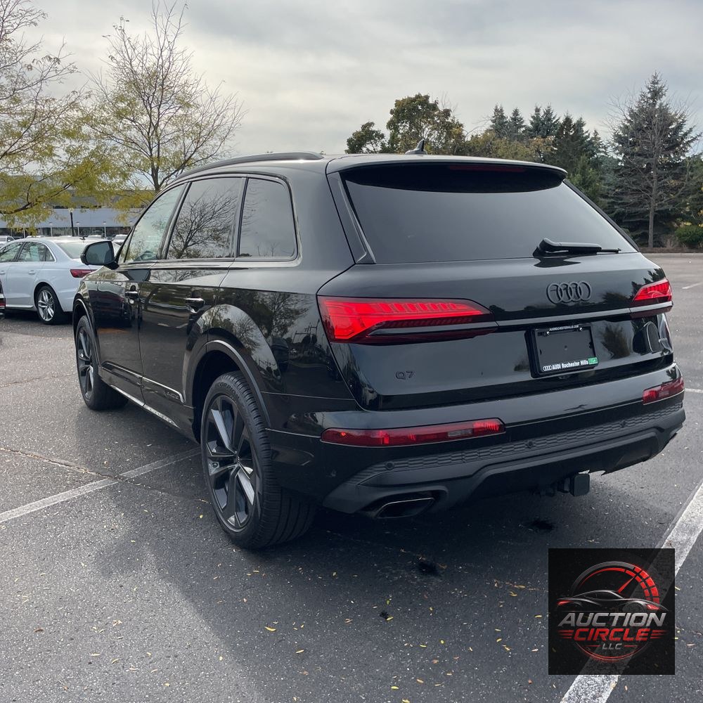 2025 Audi Q7 Premium Plus 55
