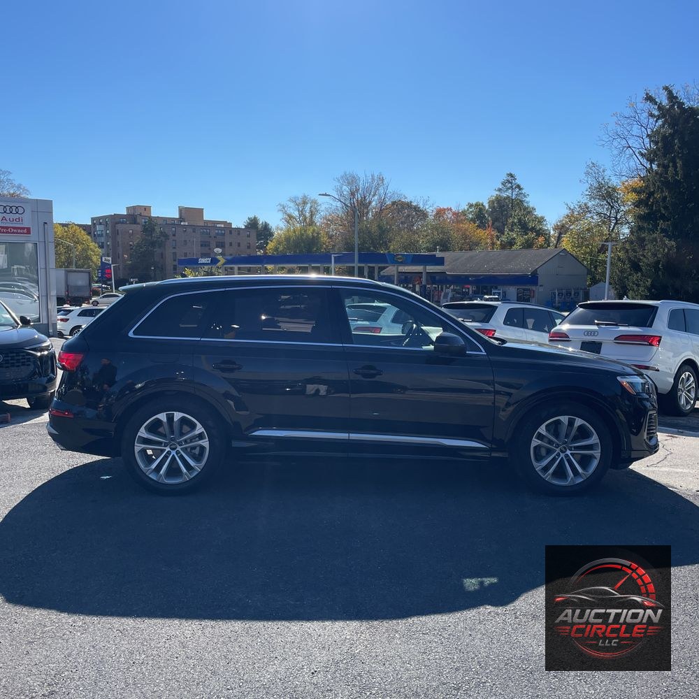2025 Audi Q7 Prestige 55