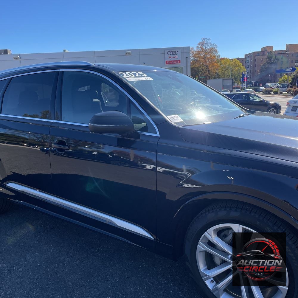 2025 Audi Q7 Prestige 55
