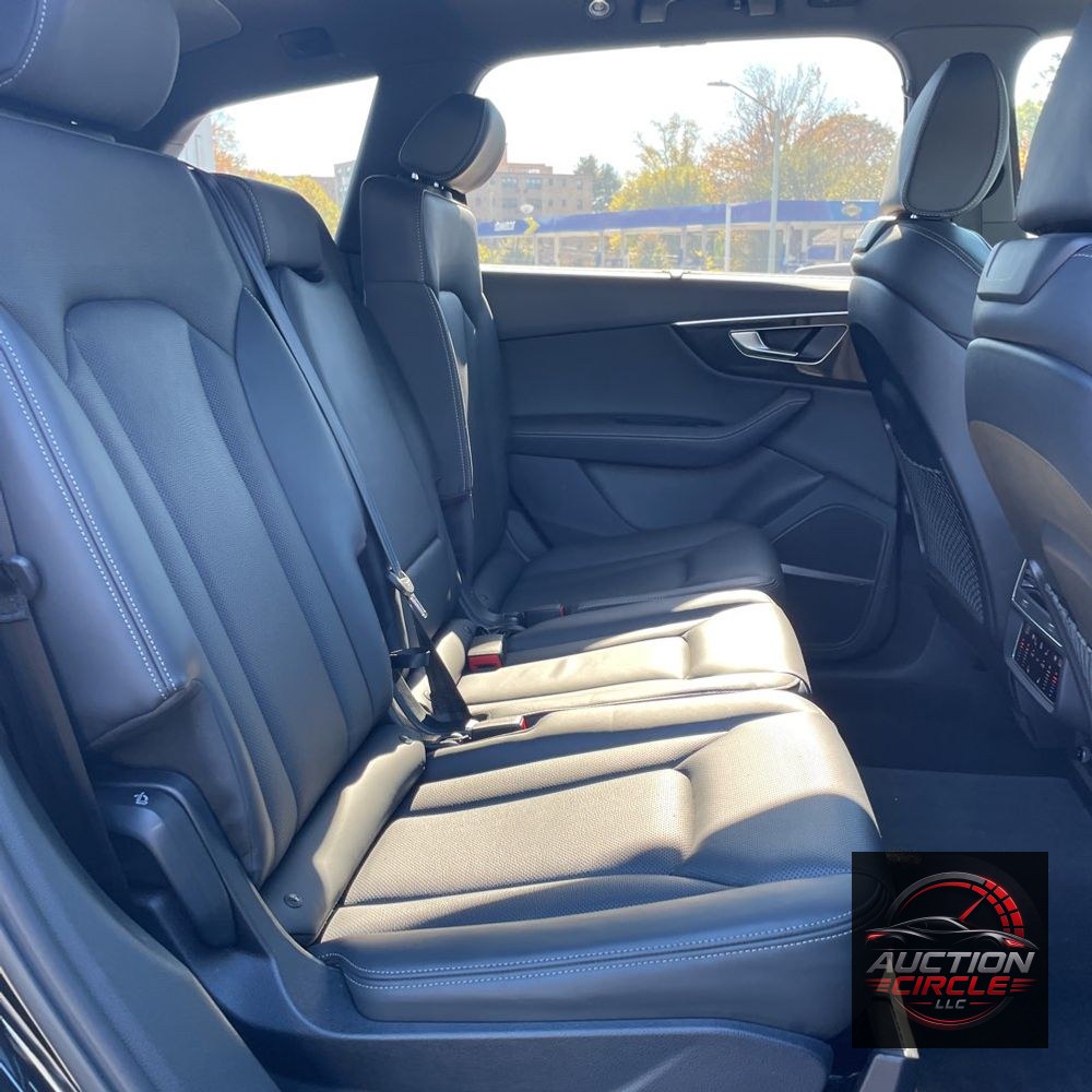 2025 Audi Q7 Prestige 55