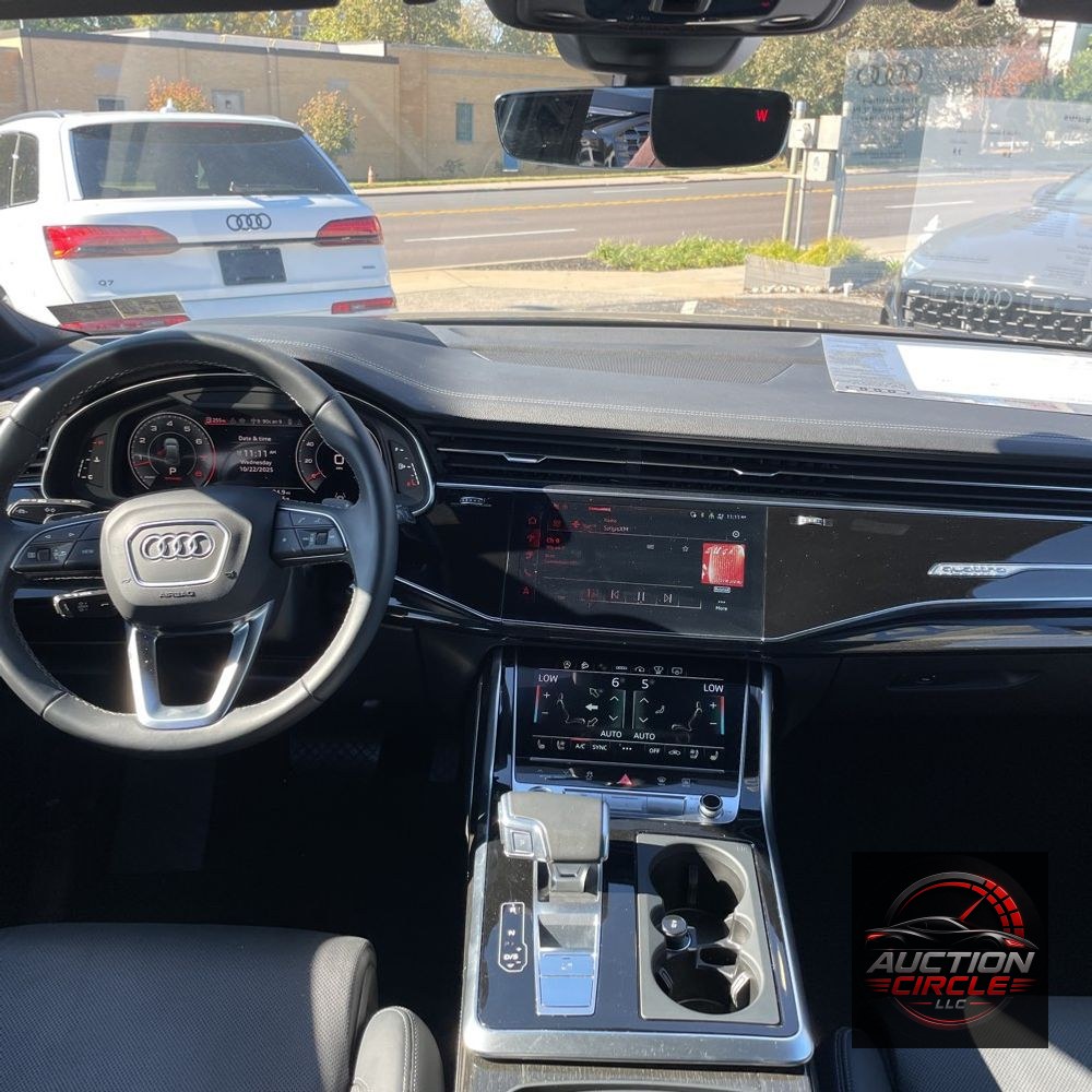 2025 Audi Q7 Prestige 55