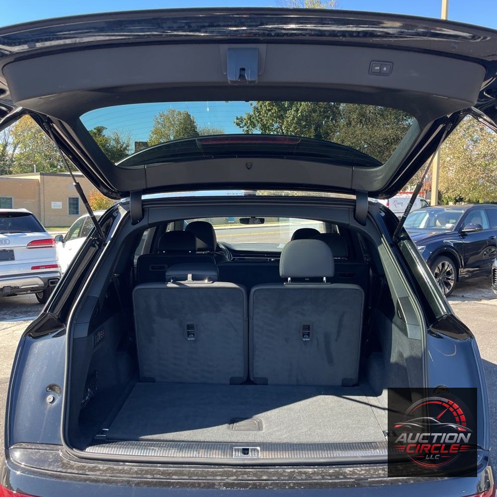 2025 Audi Q7 Prestige 55