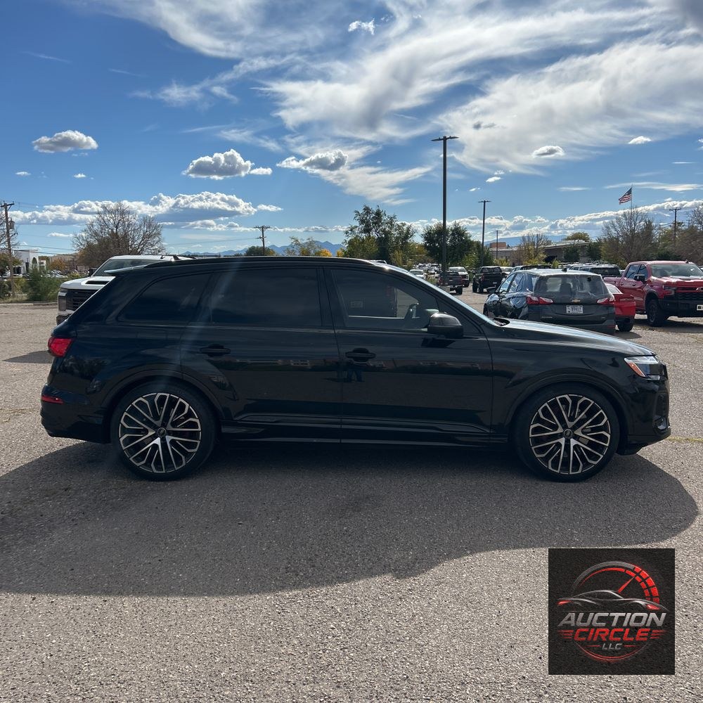 2025 Audi SQ7 Prestige