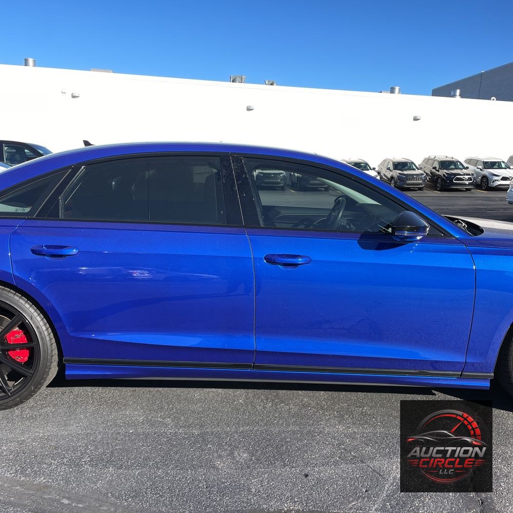 2023 Audi S8