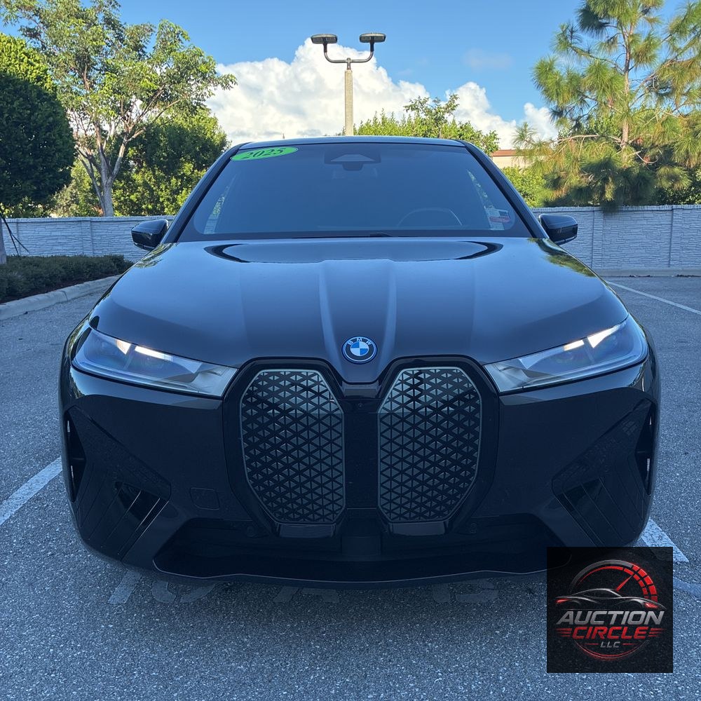 2025 BMW iX xDrive50