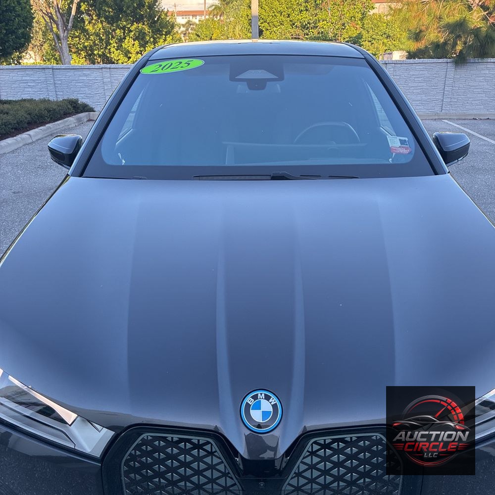 2025 BMW iX xDrive50