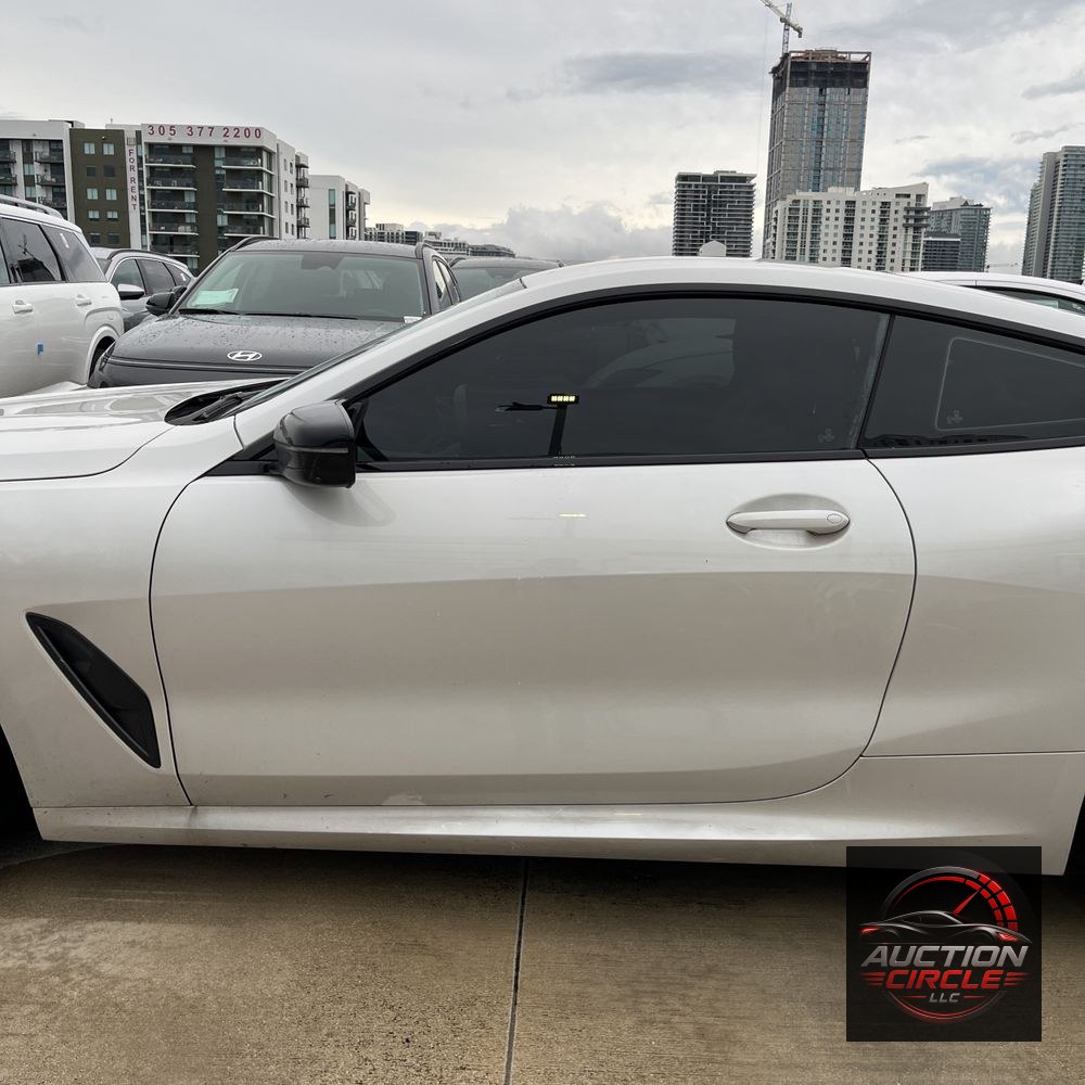 2024 BMW 8-Series M850xi