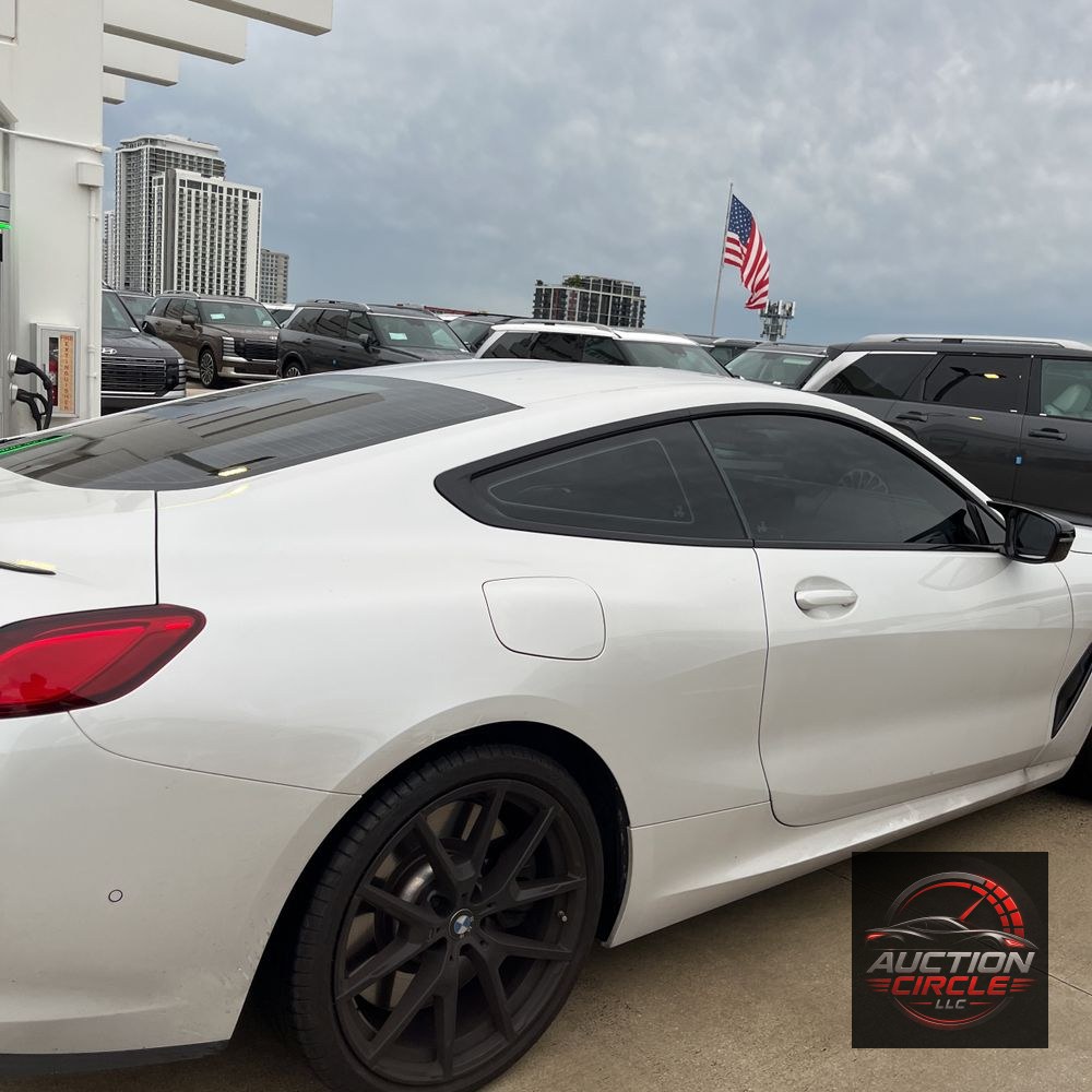 2024 BMW 8-Series M850xi