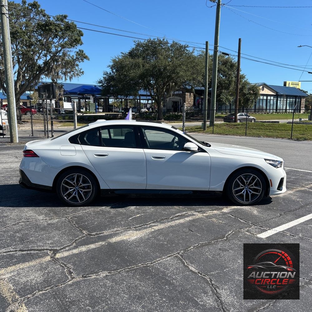 2024 BMW i5 eDrive40