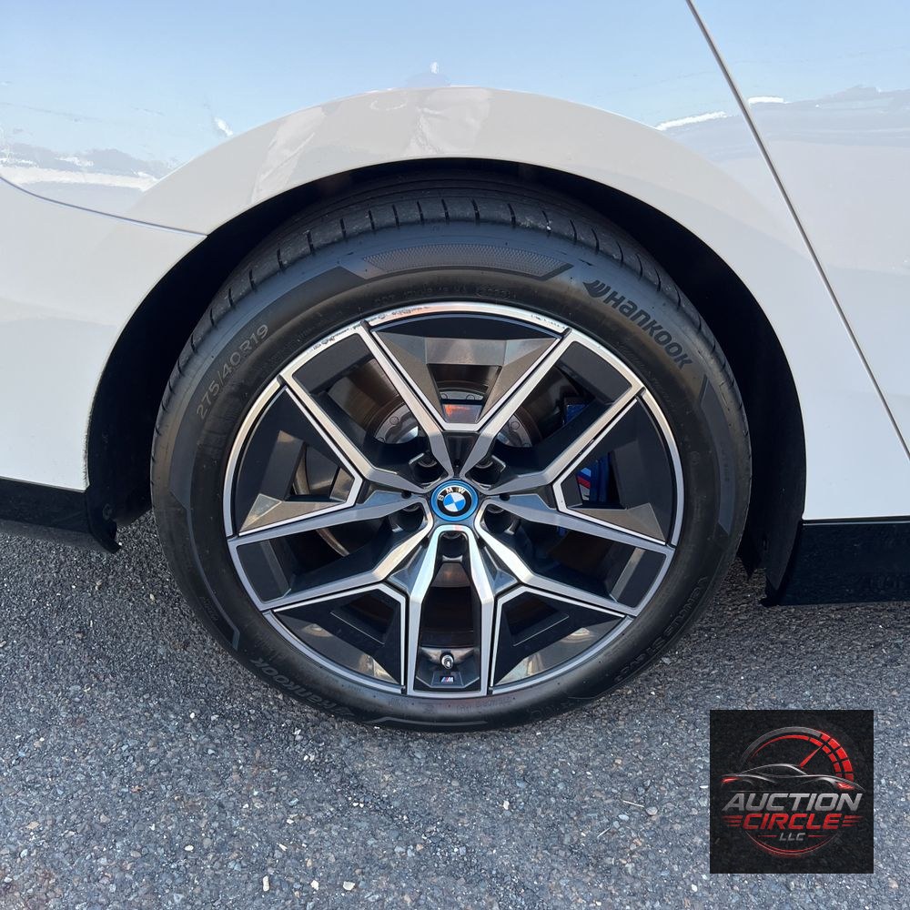 2024 BMW i5 M60