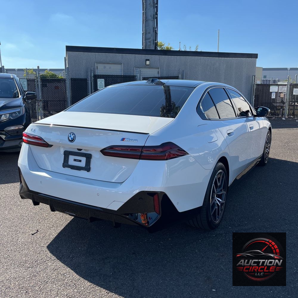 2024 BMW i5 M60