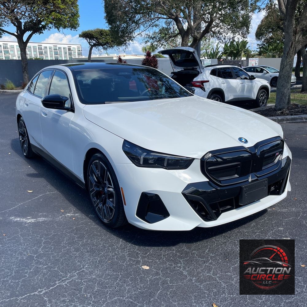 2025 BMW i5 M60