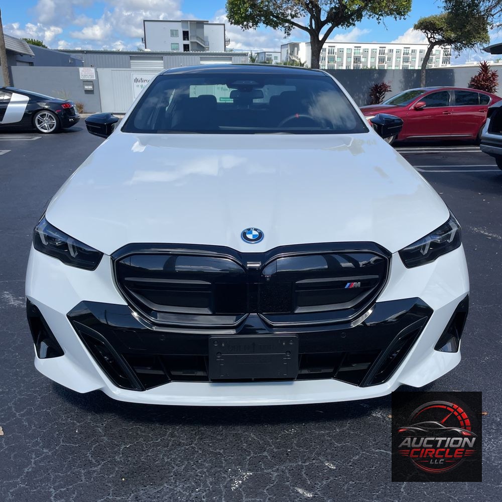 2025 BMW i5 M60