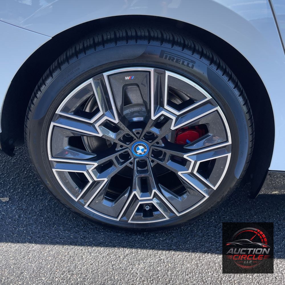 2025 BMW i5 M60