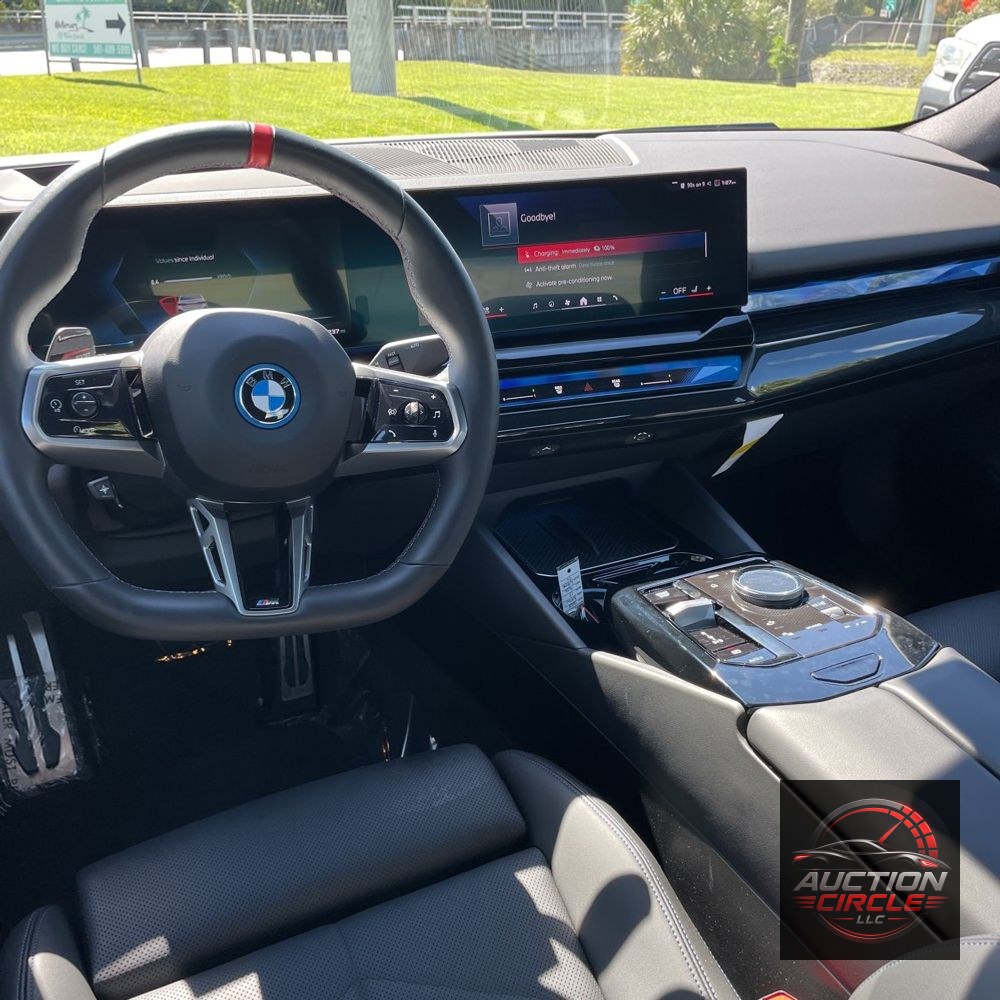 2025 BMW i5 M60