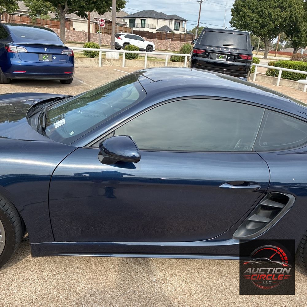 2017 Porsche 718 Cayman Base