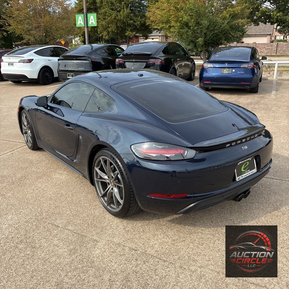 2017 Porsche 718 Cayman Base