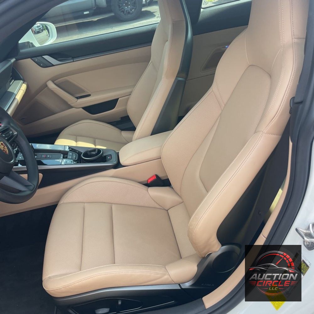 2024 Porsche 911 Carrera