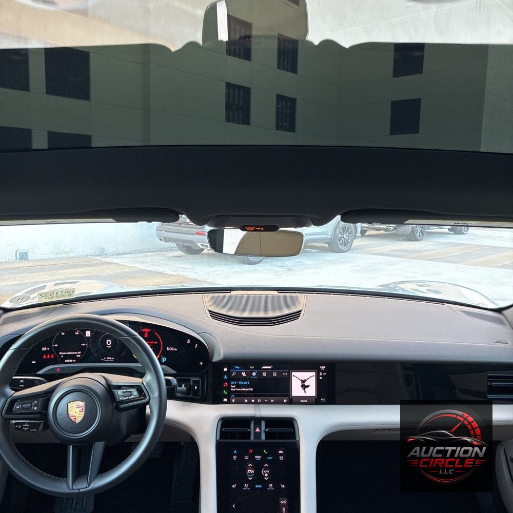 2022 Porsche Taycan Base