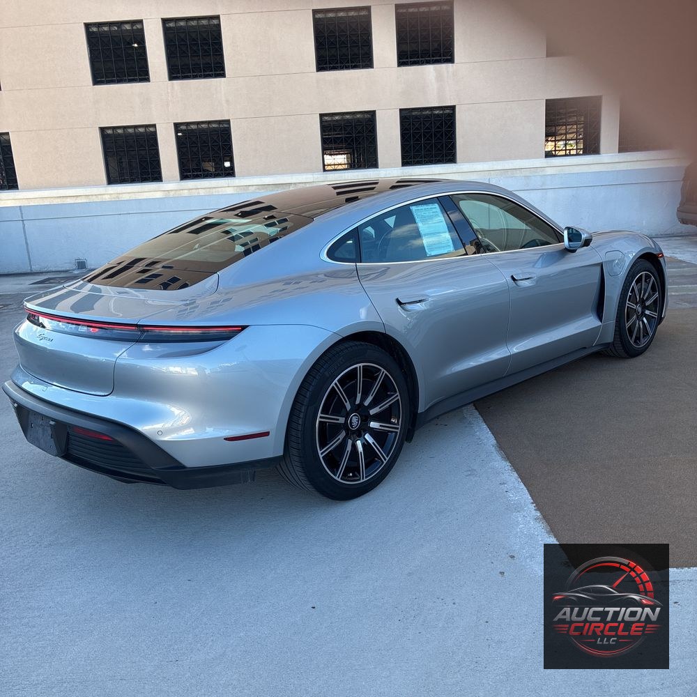 2022 Porsche Taycan Base