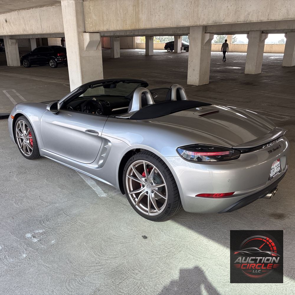 2024 Porsche 718 Boxster S