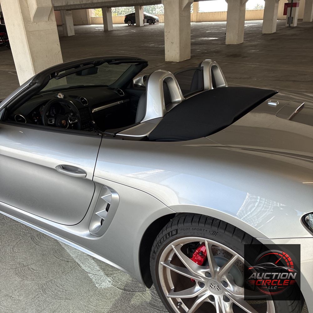 2024 Porsche 718 Boxster S