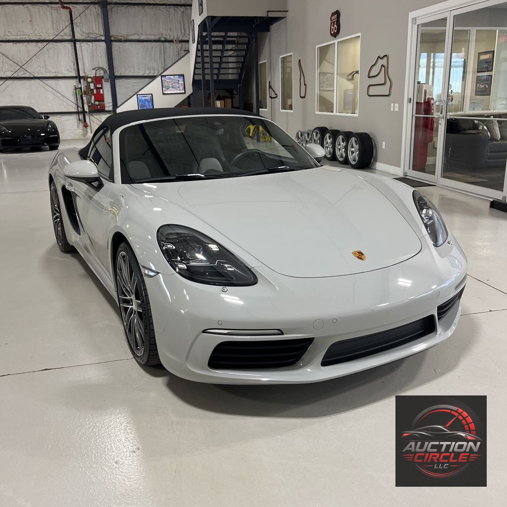 2022 Porsche 718 Boxster S