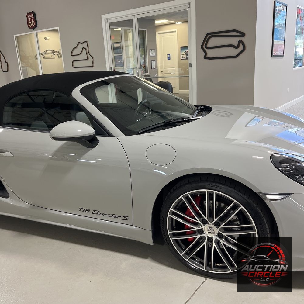 2022 Porsche 718 Boxster S