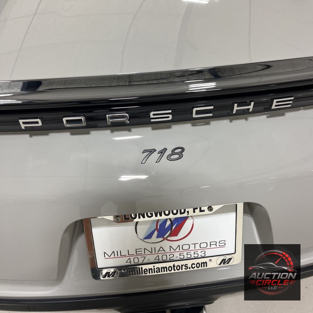2022 Porsche 718 Boxster S
