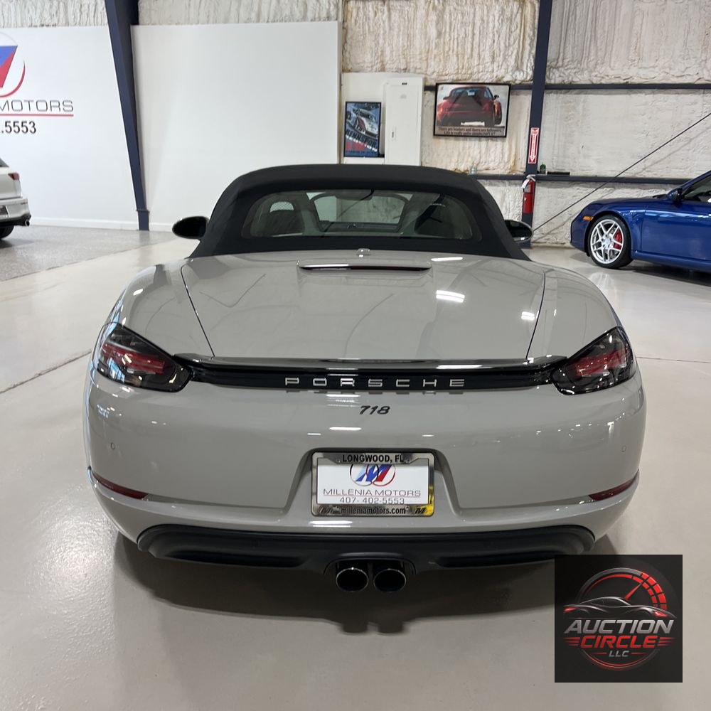 2022 Porsche 718 Boxster S