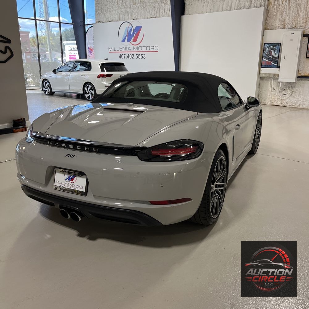 2022 Porsche 718 Boxster S