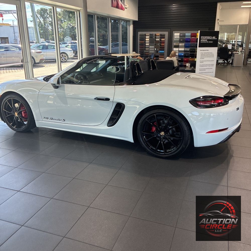 2023 Porsche 718 Boxster S