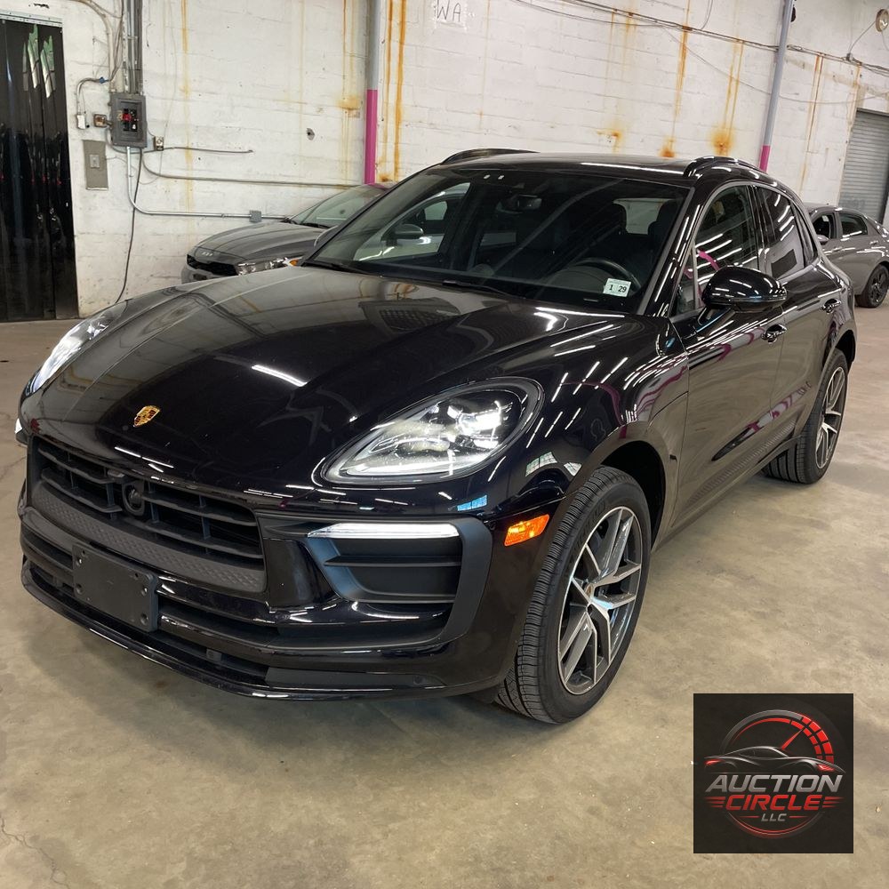 2024 Porsche Macan Base