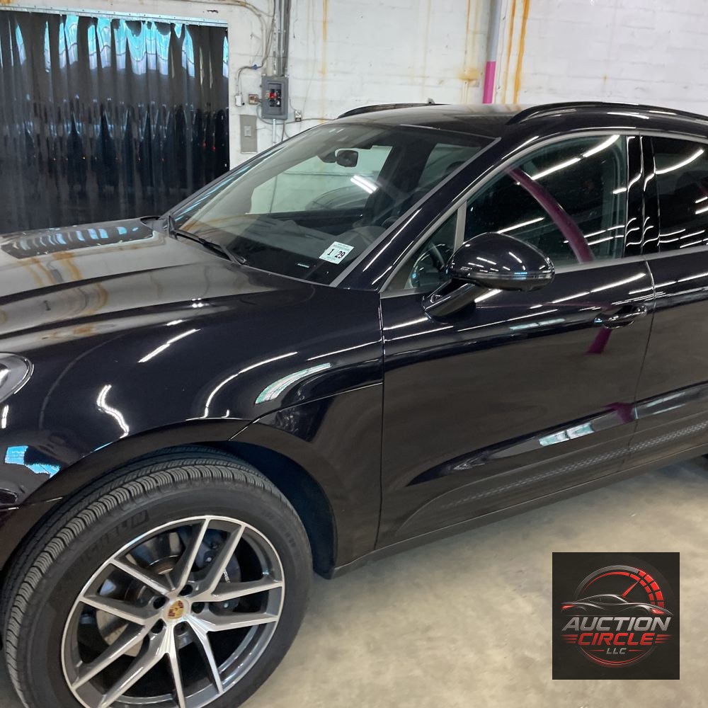 2024 Porsche Macan Base