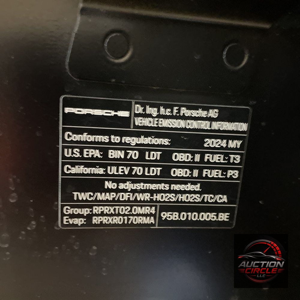 2024 Porsche Macan Base