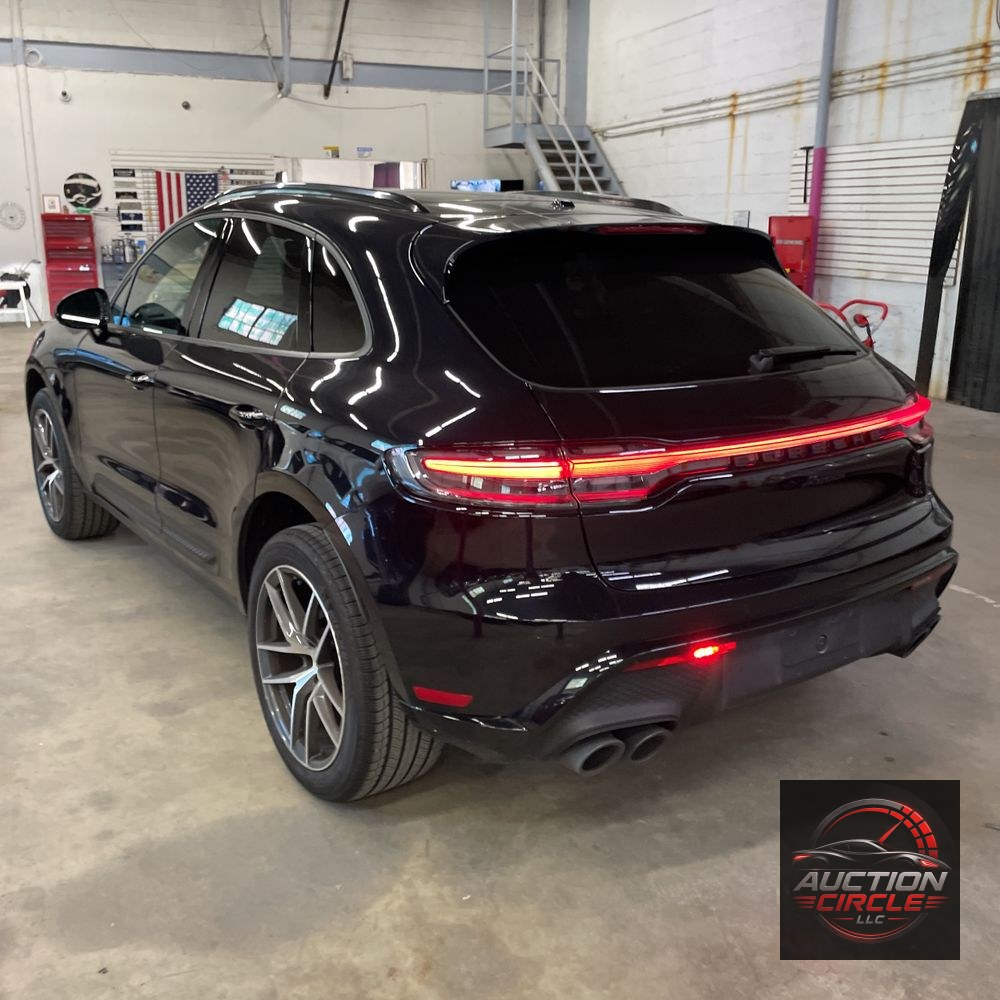 2024 Porsche Macan Base