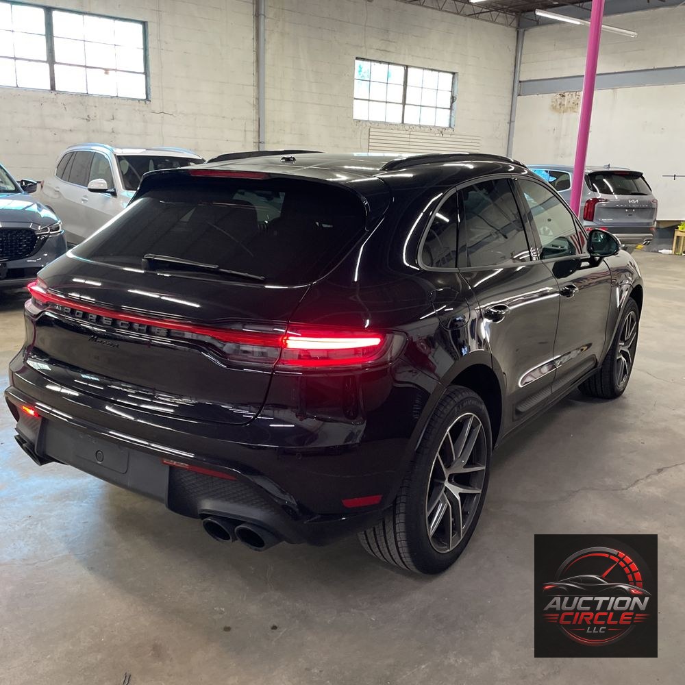 2024 Porsche Macan Base