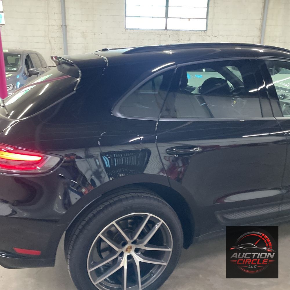 2024 Porsche Macan Base