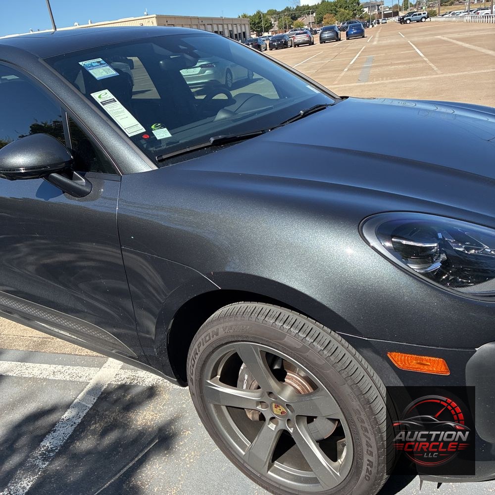 2024 Porsche Macan Base