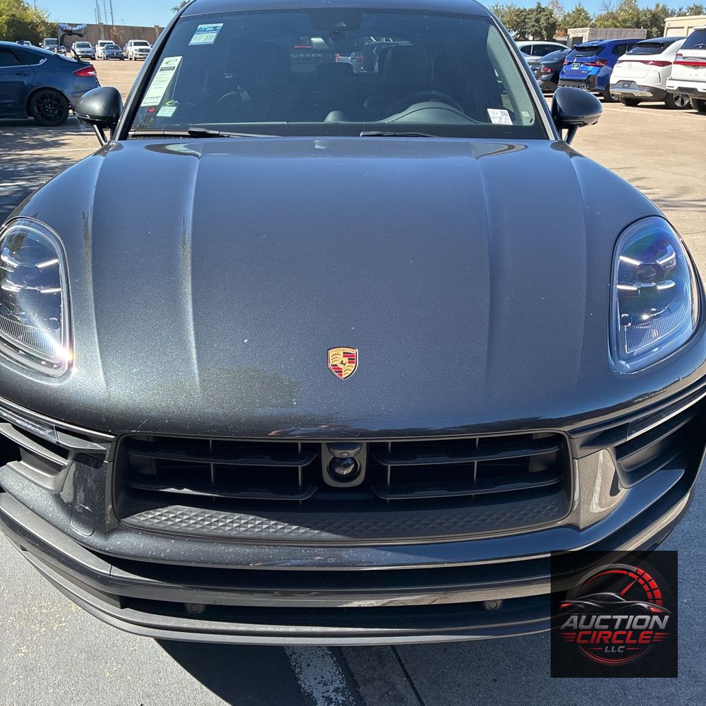 2024 Porsche Macan Base
