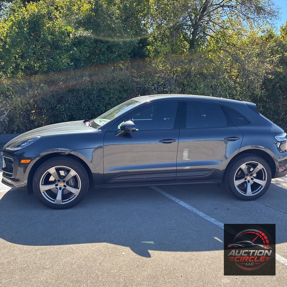 2024 Porsche Macan Base